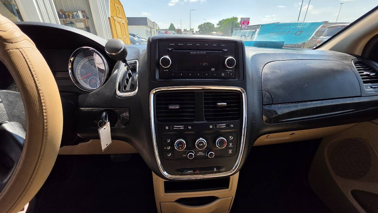 2016 Dodge Grand Caravan SE Plus 4dr Mini Van - Granite Crystal Metallic Clear Coat exterior view 9
