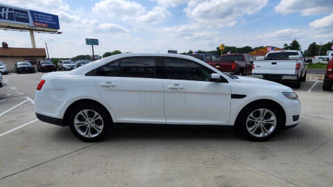 2014 Ford Taurus SEL