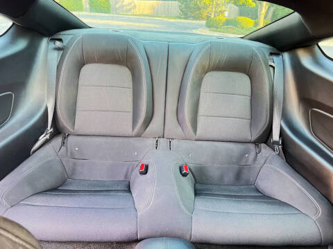 2015 Ford Mustang V6