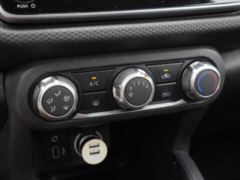 2025 Nissan Kicks Play S
