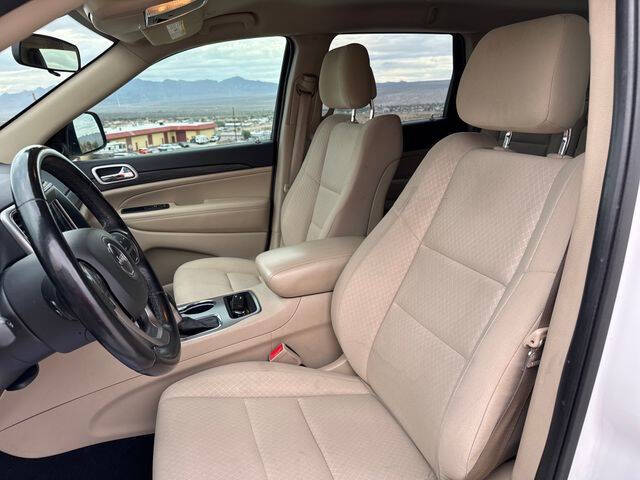 2020 Jeep Grand Cherokee Laredo E