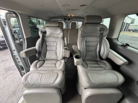 2013 Nissan NV