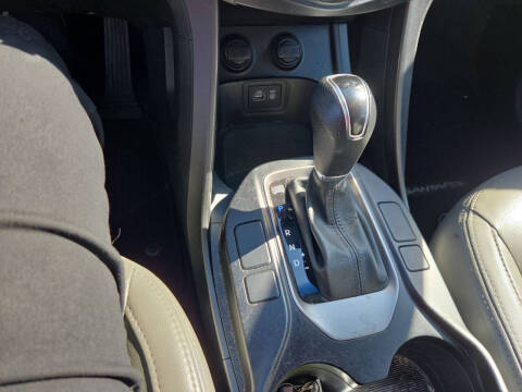 2017 Hyundai Santa Fe SE