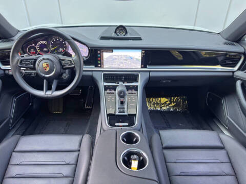 2023 Porsche Panamera 4 E-Hybrid