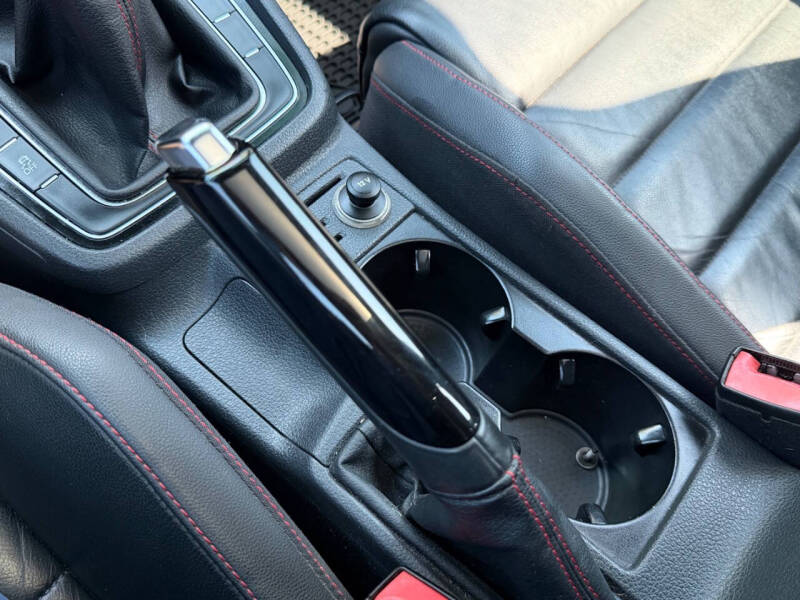 2015 Volkswagen Golf GTI SE
