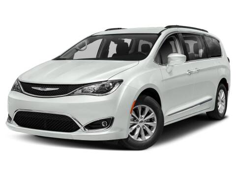 2020 Chrysler Pacifica for sale at Everyone's Financed At Borgman - BORGMAN OF HOLLAND LLC in Holland MI