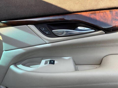 2015 Cadillac Escalade Luxury