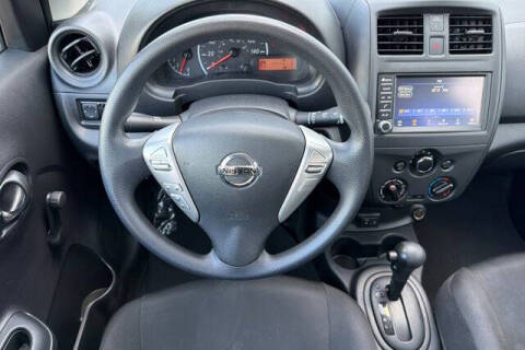 2019 Nissan Versa S Plus