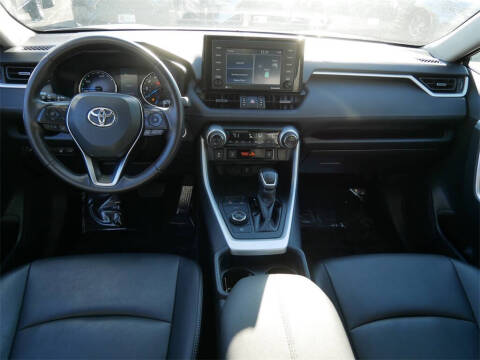 2021 Toyota RAV4 Hybrid XLE Premium