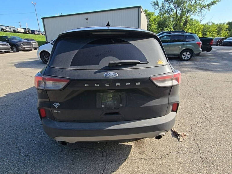 2022 Ford Escape SE
