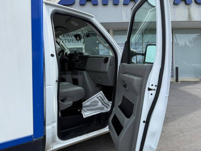 2024 Ford E-Series