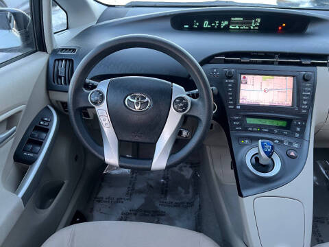 2010 Toyota Prius III