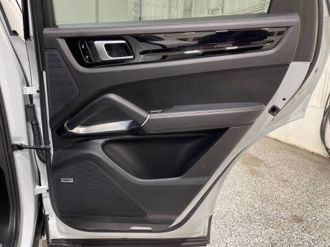 2021 Porsche Cayenne Turbo