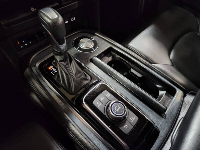 2022 Nissan Armada SV