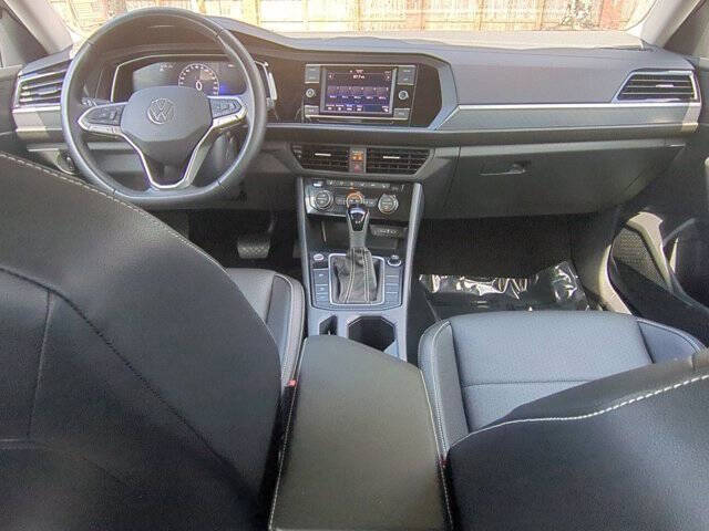 2024 Volkswagen Jetta SE