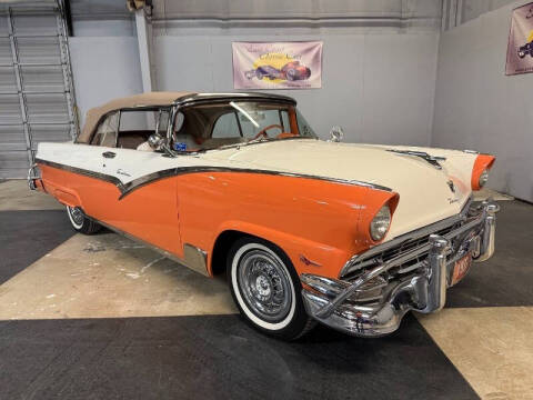 1956 Ford Sunliner
