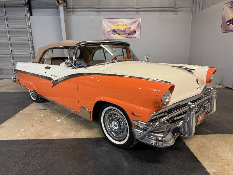 1956 Ford Sunliner