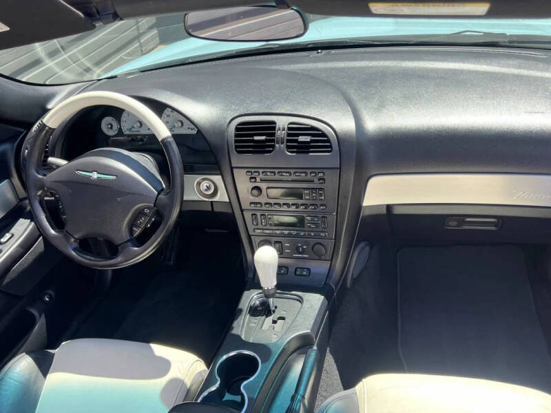2003 Ford Thunderbird