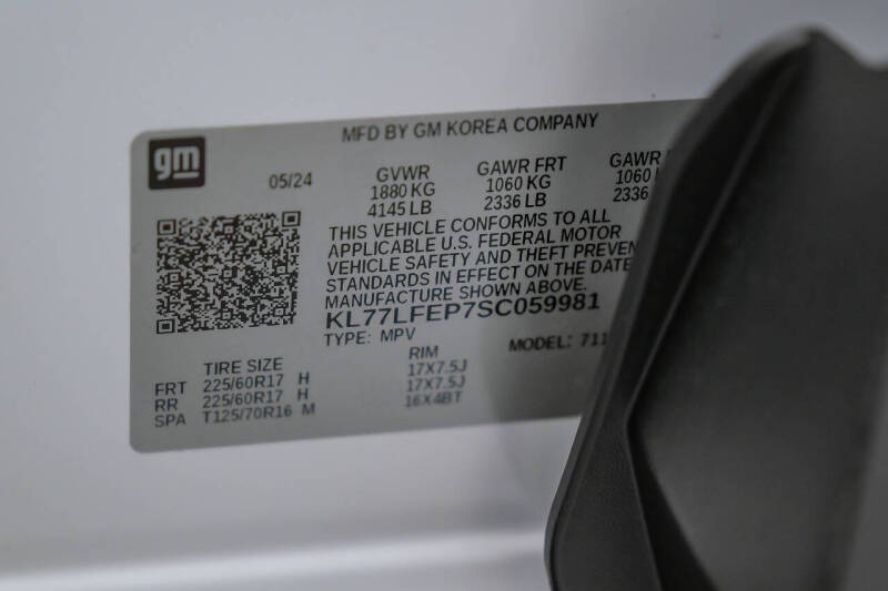 2025 Chevrolet Trax LS