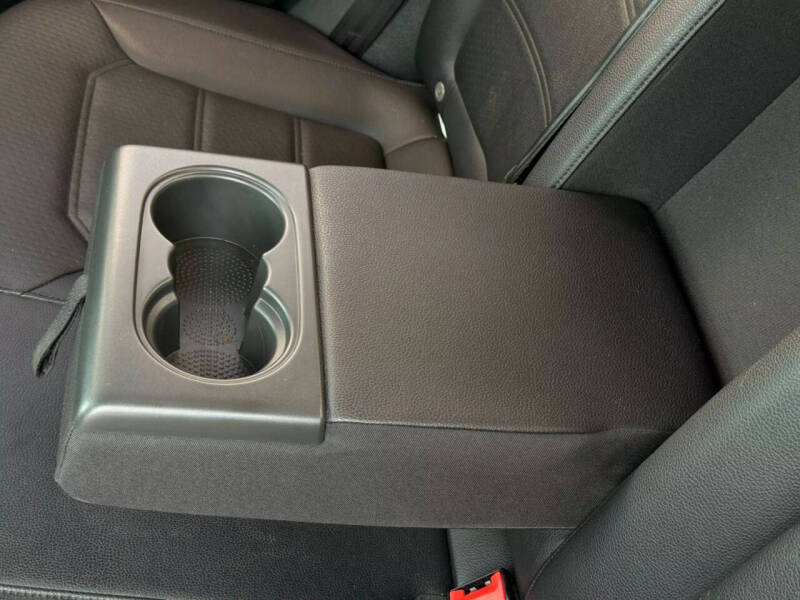 2017 Volkswagen Passat 1.8T SE