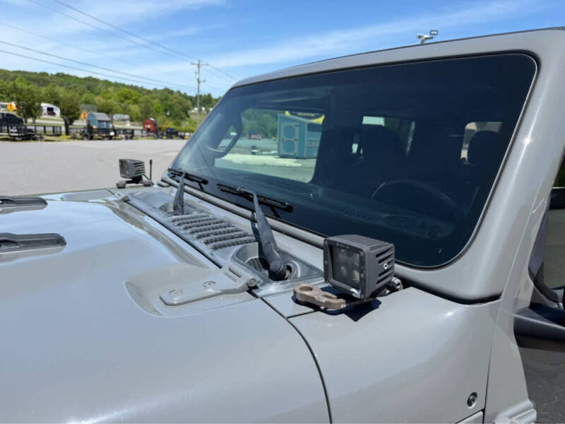 2021 Jeep Gladiator Mojave