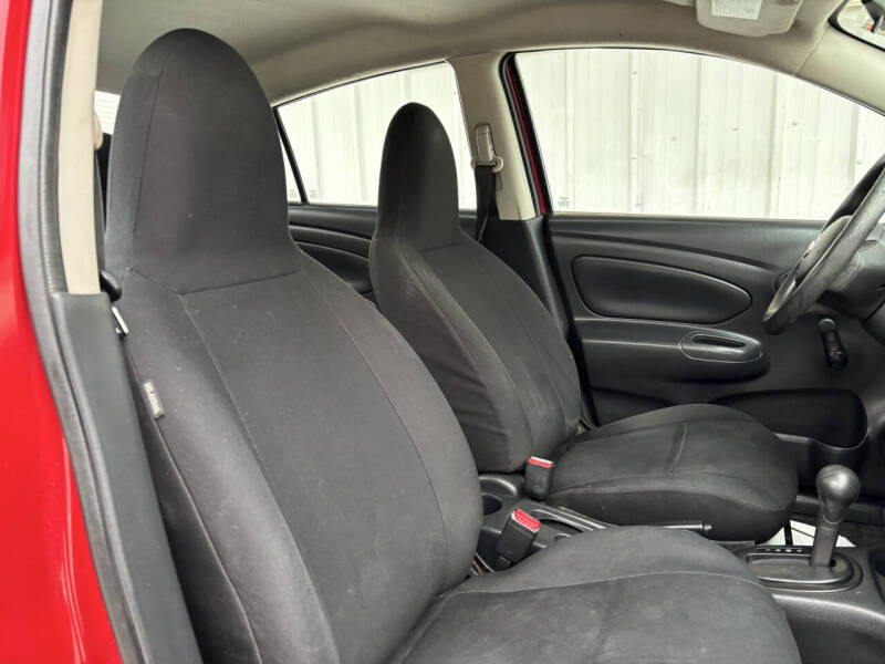 2014 Nissan Versa 1.6 S Plus