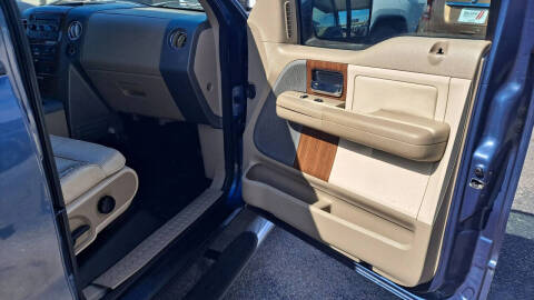 2004 Ford F-150 Lariat