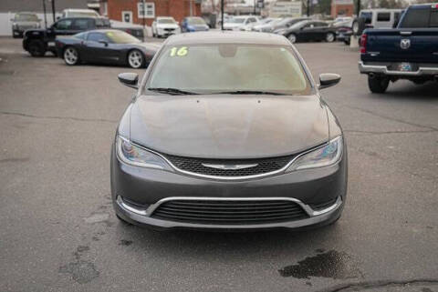 2016 Chrysler 200 Limited