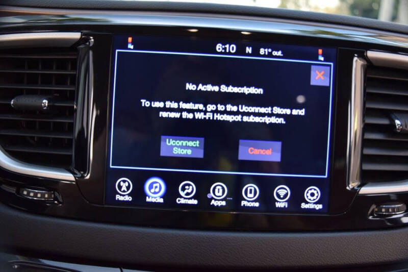 2017 Chrysler Pacifica Touring