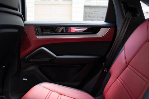 2026 Porsche Cayenne Coupe