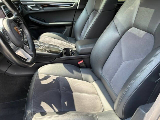 2021 Porsche Macan