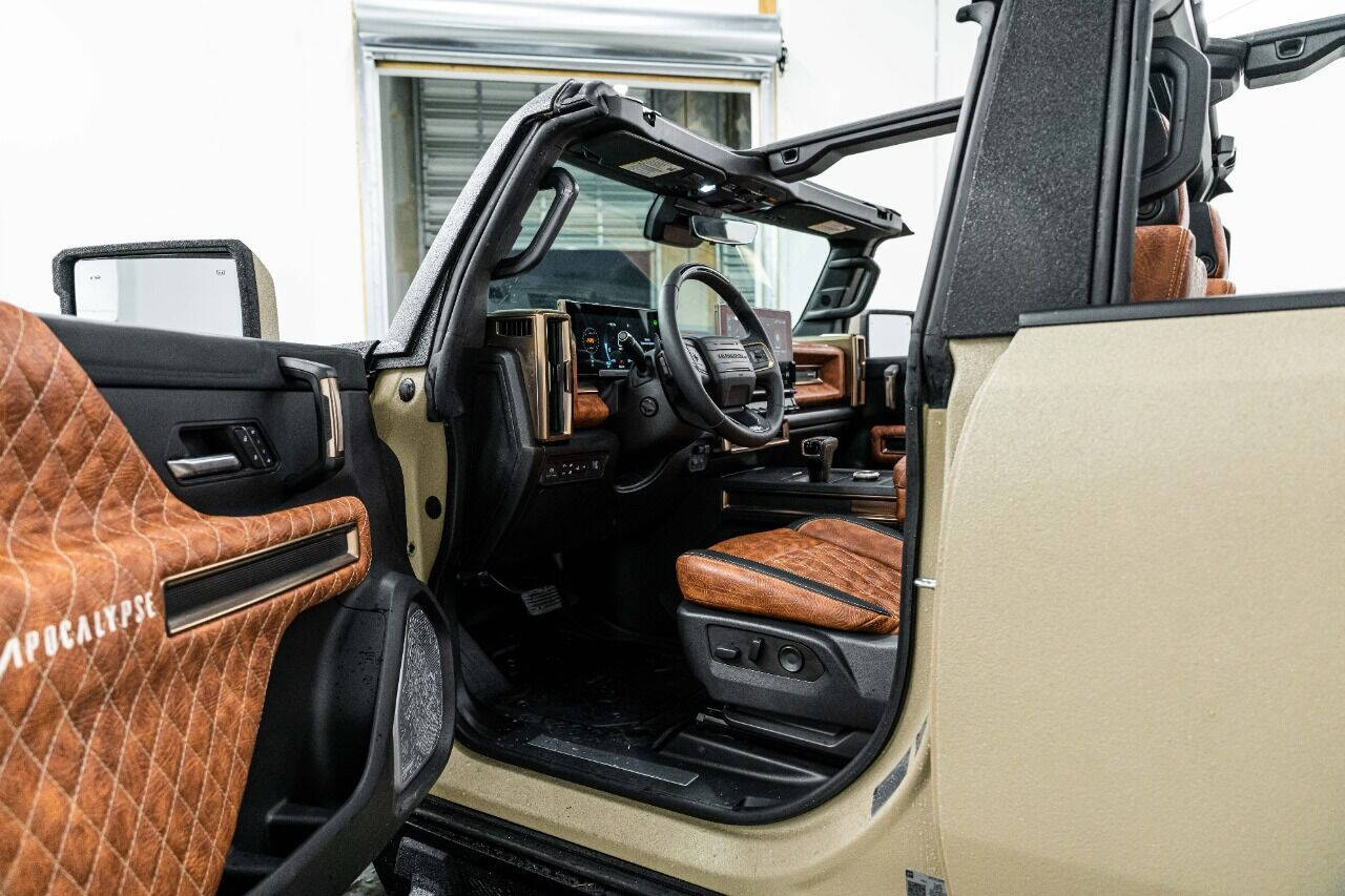 2023 GMC Hummer EV Pickup Pickup - $179,999