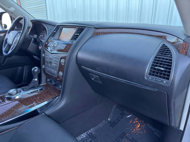 2017 Nissan Armada Platinum