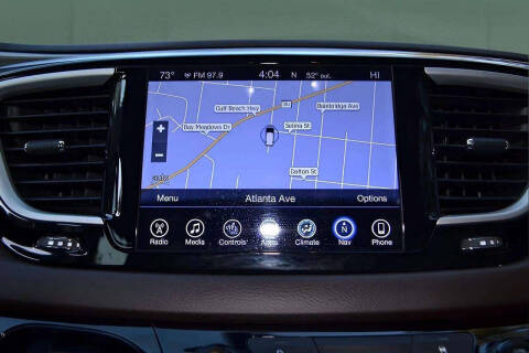 2017 Chrysler Pacifica Touring-L