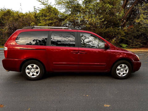 2009 Kia Sedona for sale at NAWAL ENTERPRISE INC in Newark NJ