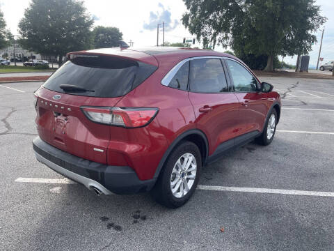 2020 Ford Escape SE