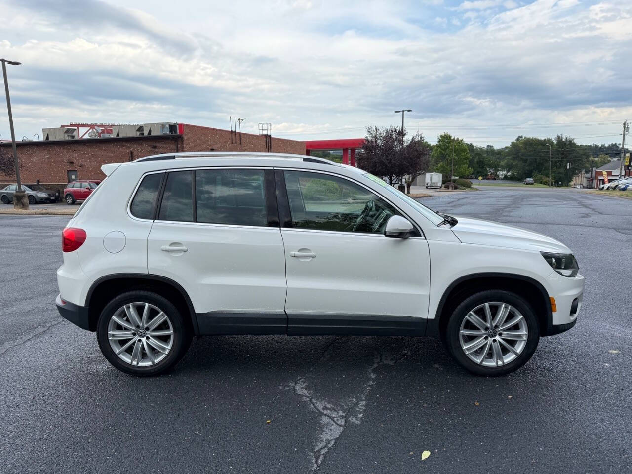 2013 Volkswagen Tiguan for sale at V & L Auto Sales in Harrisonburg, VA