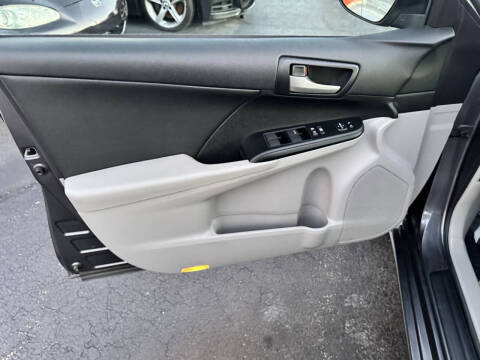 2014 Toyota Camry LE