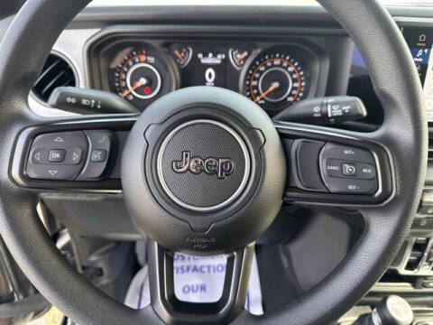 2025 Jeep Gladiator NightHawk