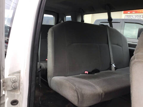 2012 Ford E-Series E-350 SD XLT