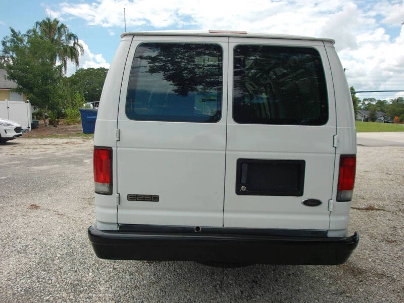 2003 Ford E-Series E-250