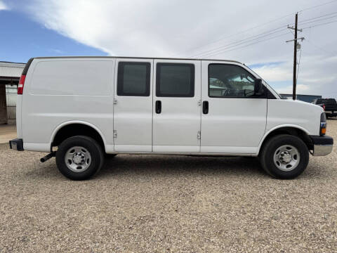 2022 Chevrolet Express 2500