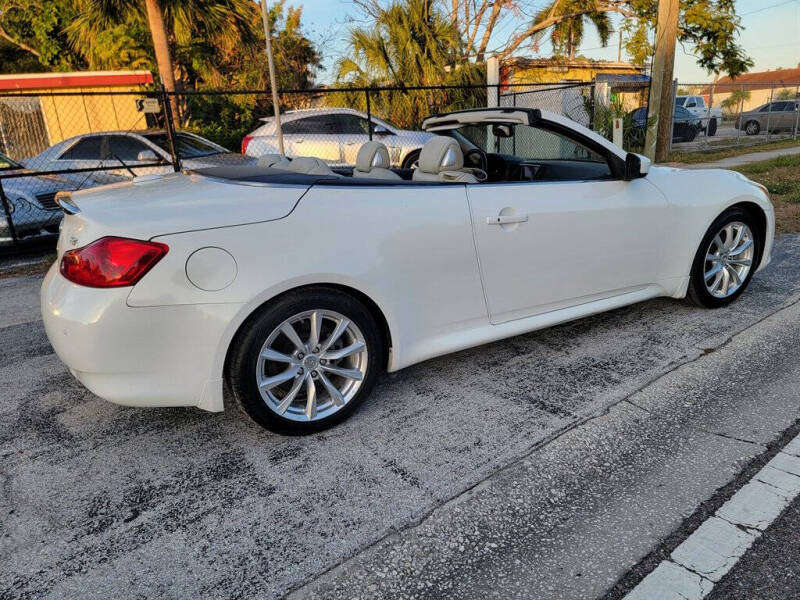 2012 Infiniti G37 Convertible