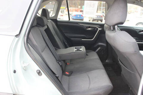 2020 Toyota RAV4 Hybrid XLE