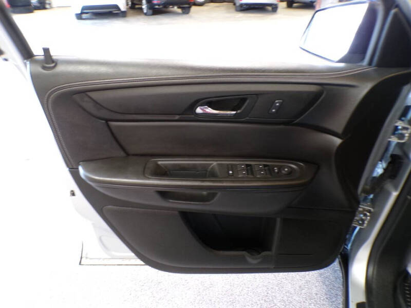 2015 GMC Acadia SLE-2