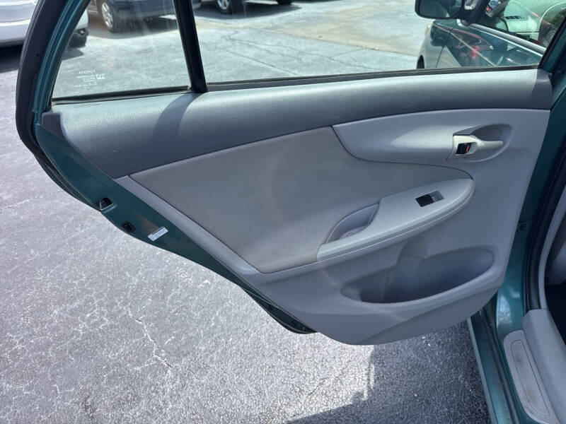 2009 Toyota Corolla LE