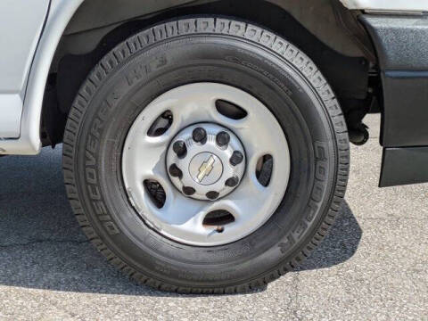 2023 Chevrolet Express 2500