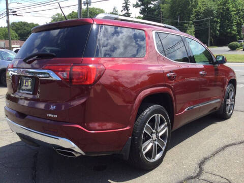 2017 GMC Acadia Denali