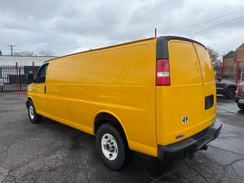 2017 GMC Savana 2500