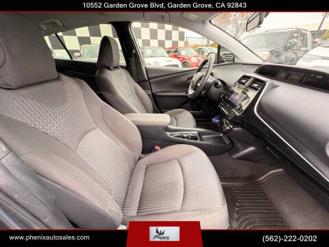 2016 Toyota Prius Two